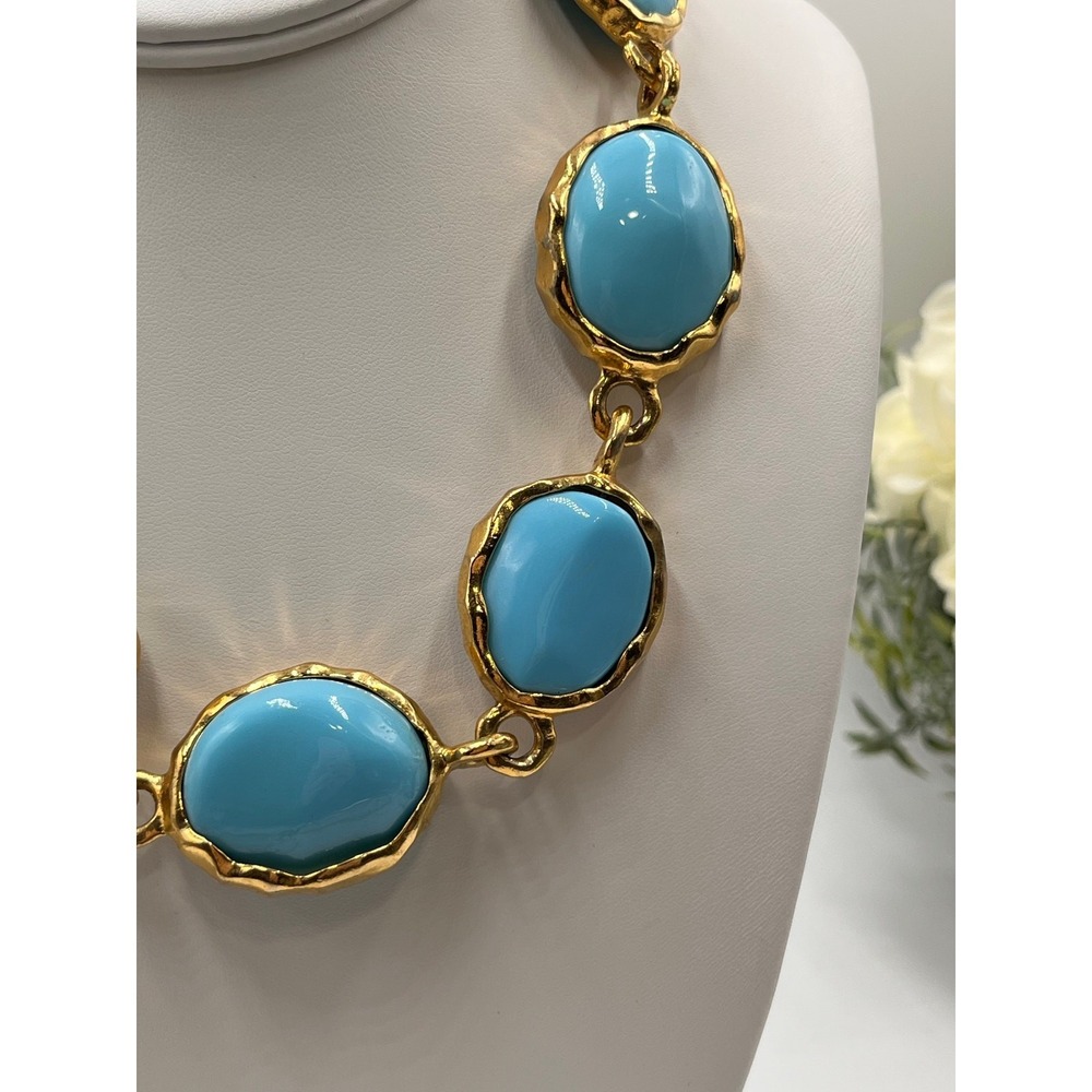 KENNETH LANE Gold Tone Large‎ Faux Resin Turquoise Chunky Statement Necklace - Picture 3 of 10